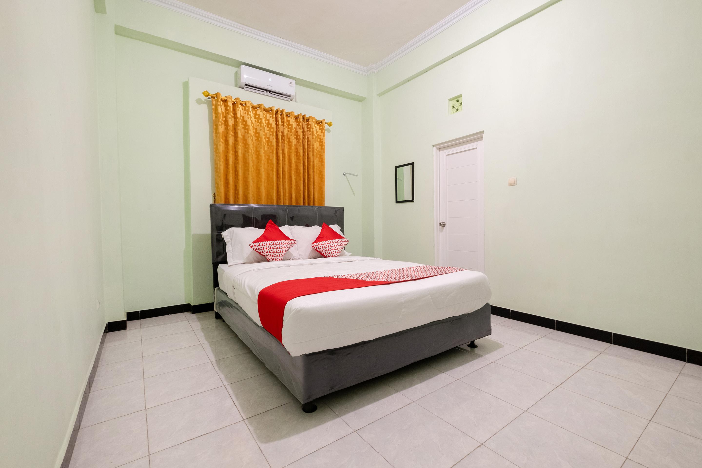 Reddoorz Syariah Near Alun Alun Wonosari Hotel Exterior photo